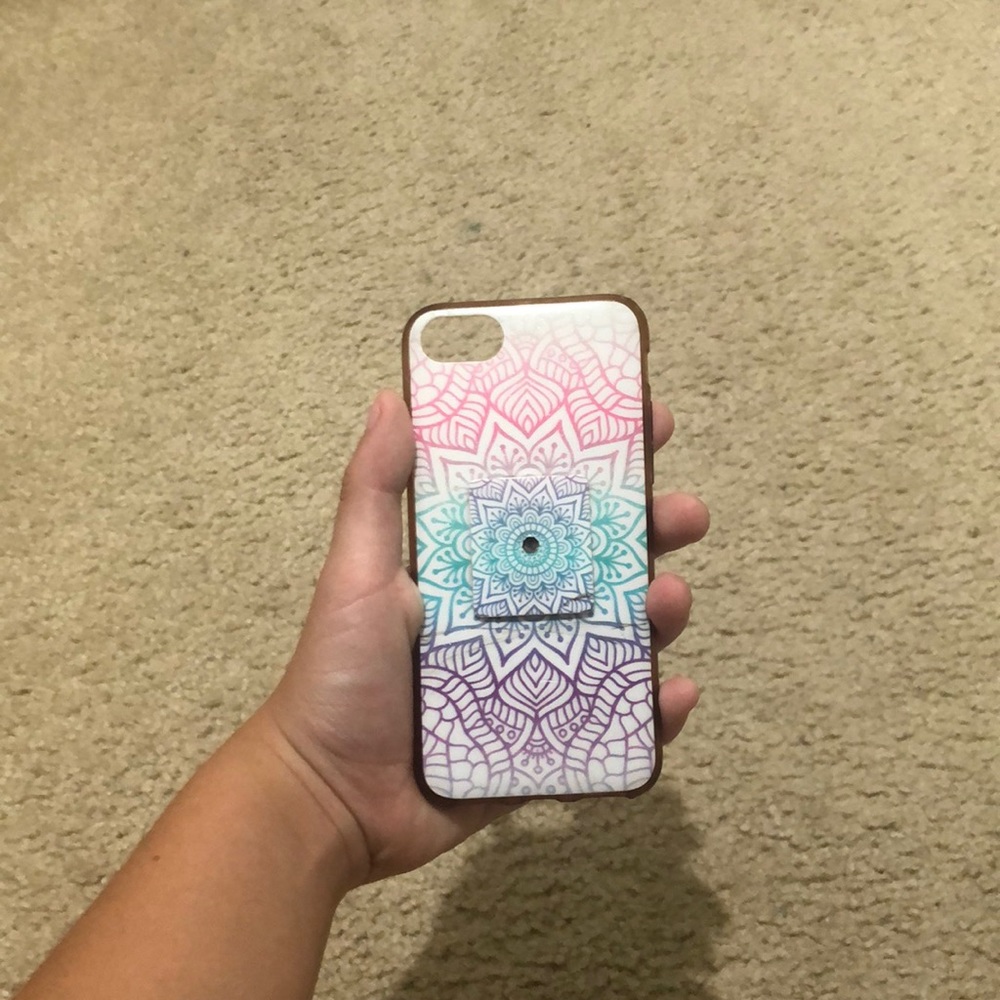 I’m selling a I phone 7 case